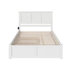 Madison White Queen Bed with Footboard and Twin Extra Long Trundle by AFI 18 Madison White Queen Bed with Footboard and Twin Extra Long Trundle by AFI -Outlet AFI Store white afi platform beds ar8642042 1f 1000